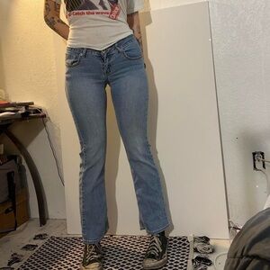 Y2K light wash low rise flat jeans